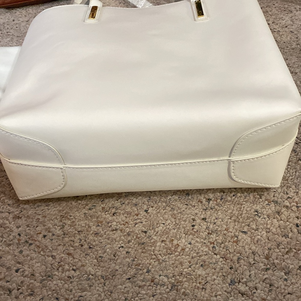 NEW! Joy & Iman White Tote - Picture 16 of 16